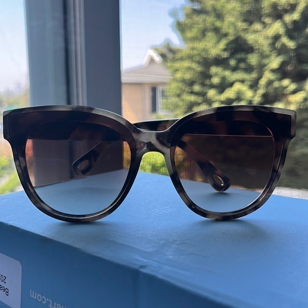 Brand New Sunglasses- perfect for summer!